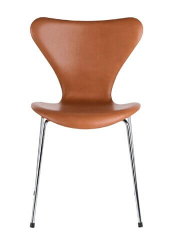 Polstring af Arne Jacobsen 7'er stol