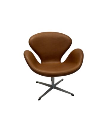 3320 Svanen af Arne Jacobsen (Brugt Nypolstrede) Pure Anilin