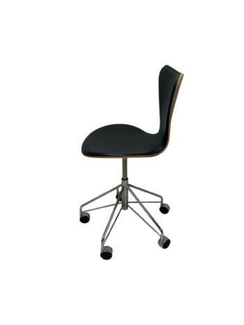 3117 syver Kontorstol af Arne Jacobsen (brugt) - Image 3