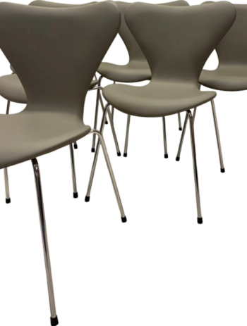 6. stk Arne Jacobsen 3107 Syverstole – Fuldpolstret i Grå Classic semi-Anilin. - Image 2