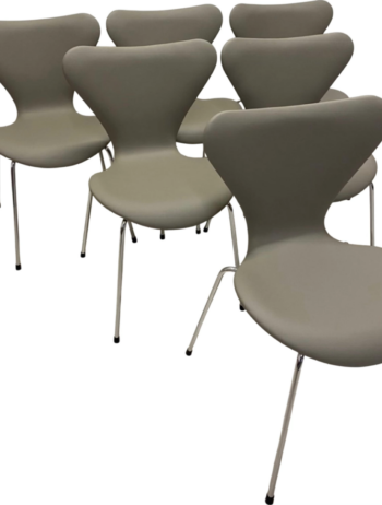 6. stk Arne Jacobsen 3107 Syverstole – Fuldpolstret i Grå Classic semi-Anilin. - Image 4