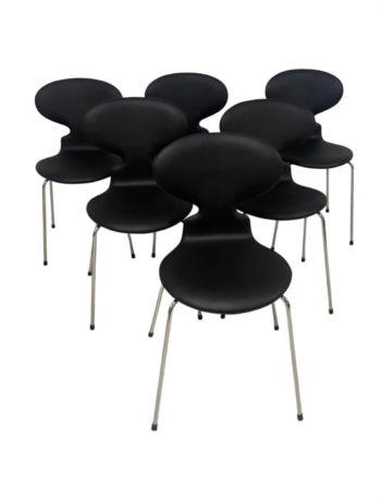 6 stk. Arne Jacobsen 3101 Myrestole – Nypolstrede i Eksklusivt Sort Læder