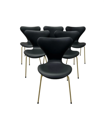 6. stk Arne Jacobsen 3107 Syverstole – Nypolstrede i Sort Soft Semi Anilin | - guld/messing stel - Fritz Hansen
