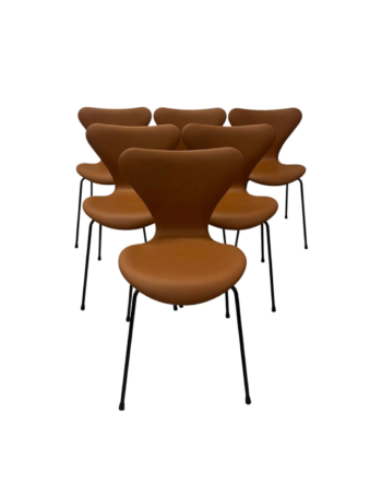 6. stk Arne Jacobsen Syverstole 3107 – Nypolstrede i Cognac Soft Læder | Fritz Hansen - Image 4