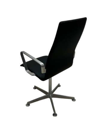 1. stk Arne Jacobsen, Oxford Læder ,Oxford-stolen – Klassisk Design af Arne Jacobsen - Image 3