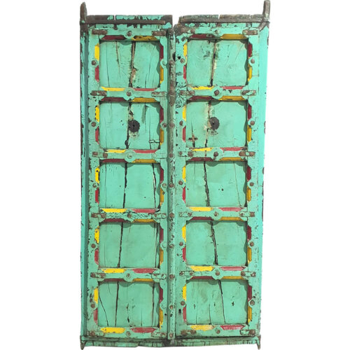 Farverig gammel trædør