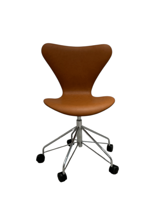 Arne Jacobsen 3117 Kontorstol – Nypolstret Anet 2tonet Semi-anilin
