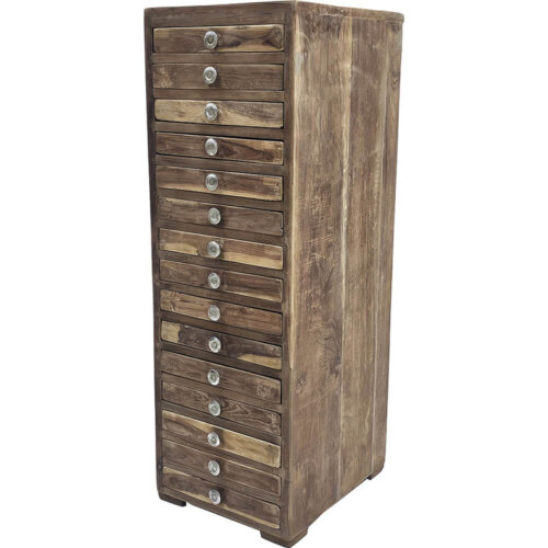 Gammel kommode med 15 skuffer
