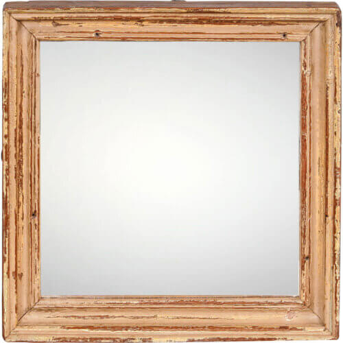 Kvadratisk spejl med gammel træramme