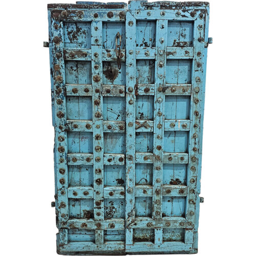 Trædør i en flot blå farve