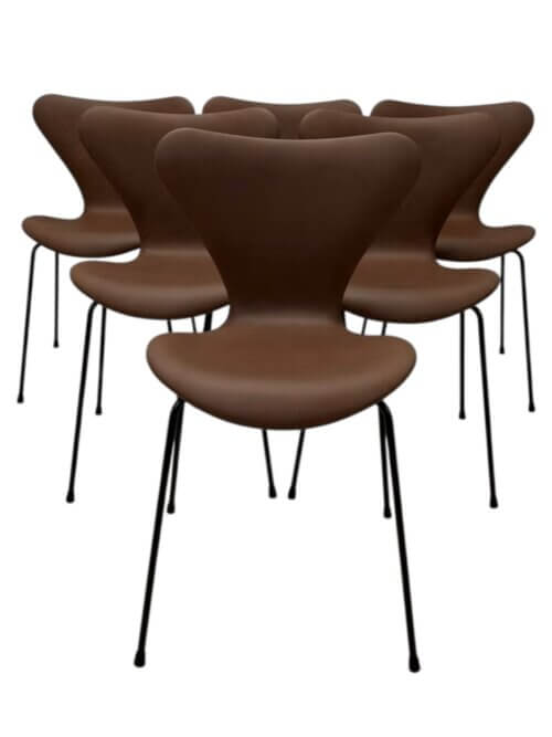 6. stk ARNE JACOBSEN Syverstol 3107 - Nypolstrede i Soft Kalato Semi anilin læder, sort stel - Fritz Hansen